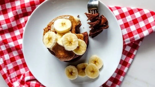 PROTEIN MADE YUMMY? CHOCOLATE BANANA PROTEIN PANCAKES